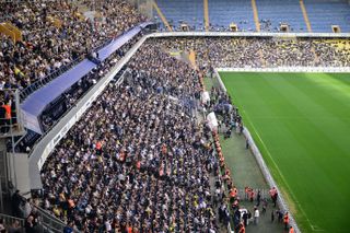 25.000 members fill Fenerbahce's home stadium in Istanbul.