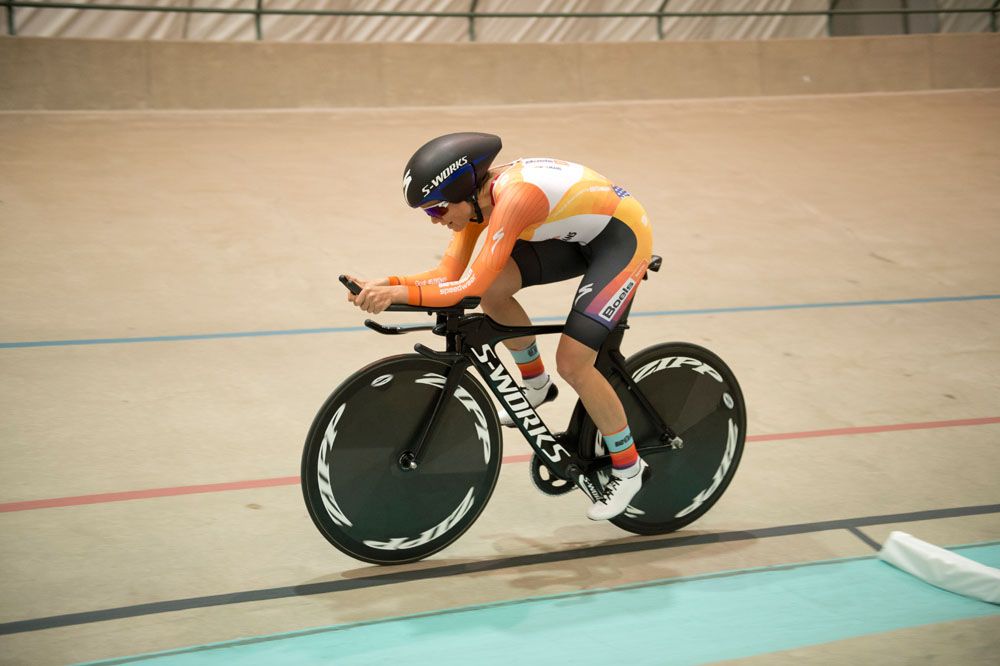 Evelyn Stevens en route to setting the UCI Hour Record