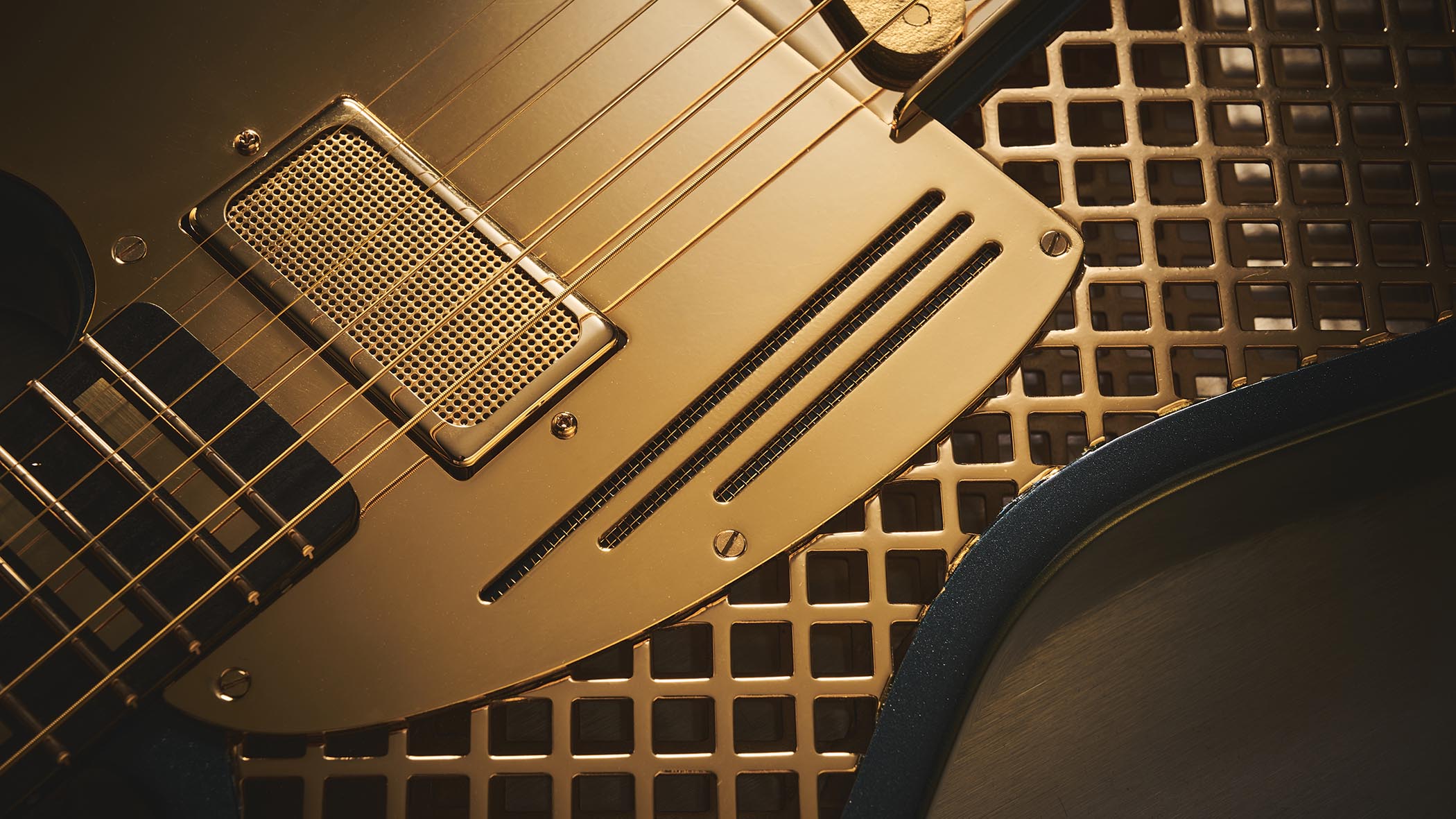 Trussart Gold Caged Steelcaster
