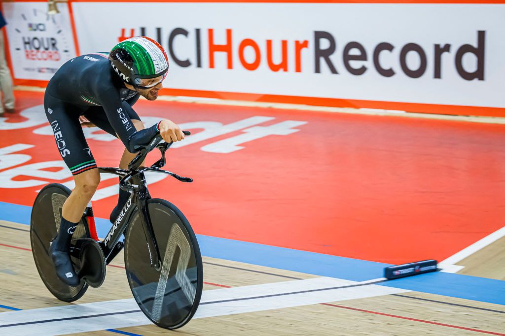 Filippo Ganna breaks the UCI Hour Record on 8 October 2022, riding 56.792 kilometres
