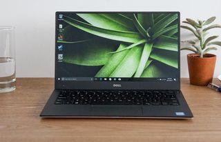 Dell XPS 13 (2017) open