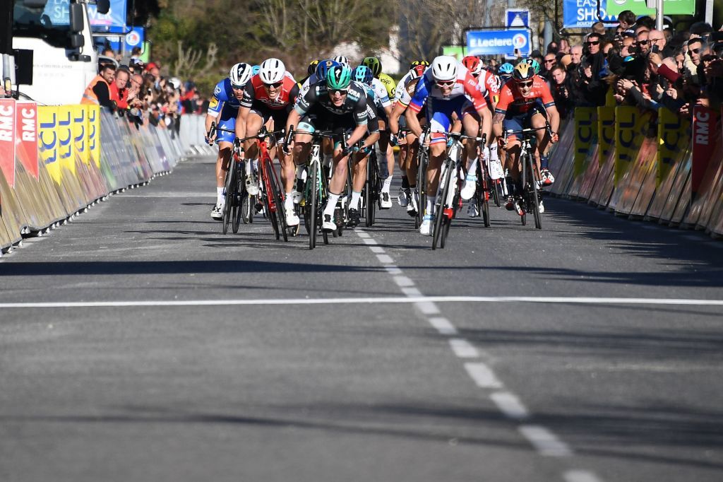 Sam Bennett (Bora-Hansgrohe) beat Arnaud Demare in Brignoles.