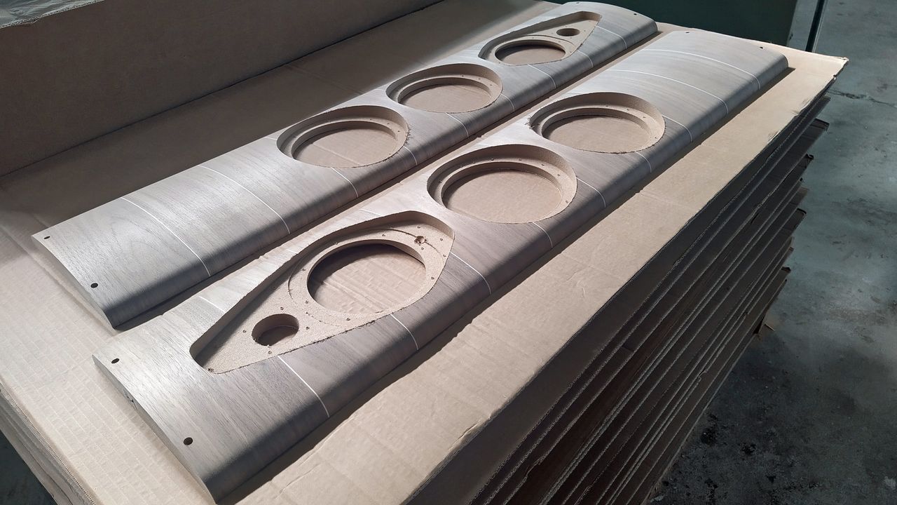 the enclosure of a sonus faber speaker
