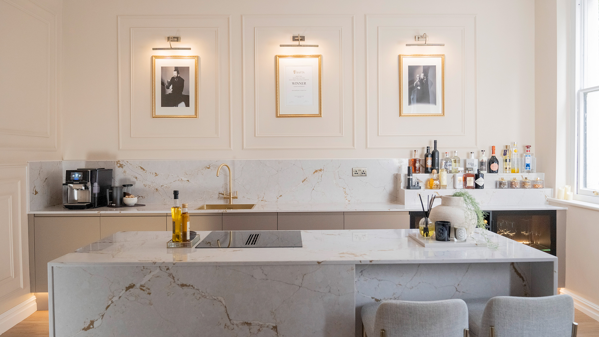 Rylan Clarkes neutral contemporary kitchen