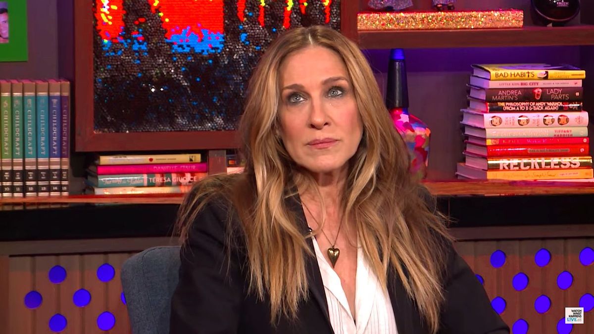 Sarah Jessica Parker Talks Kim Cattrall on Watch What Happens Live ...