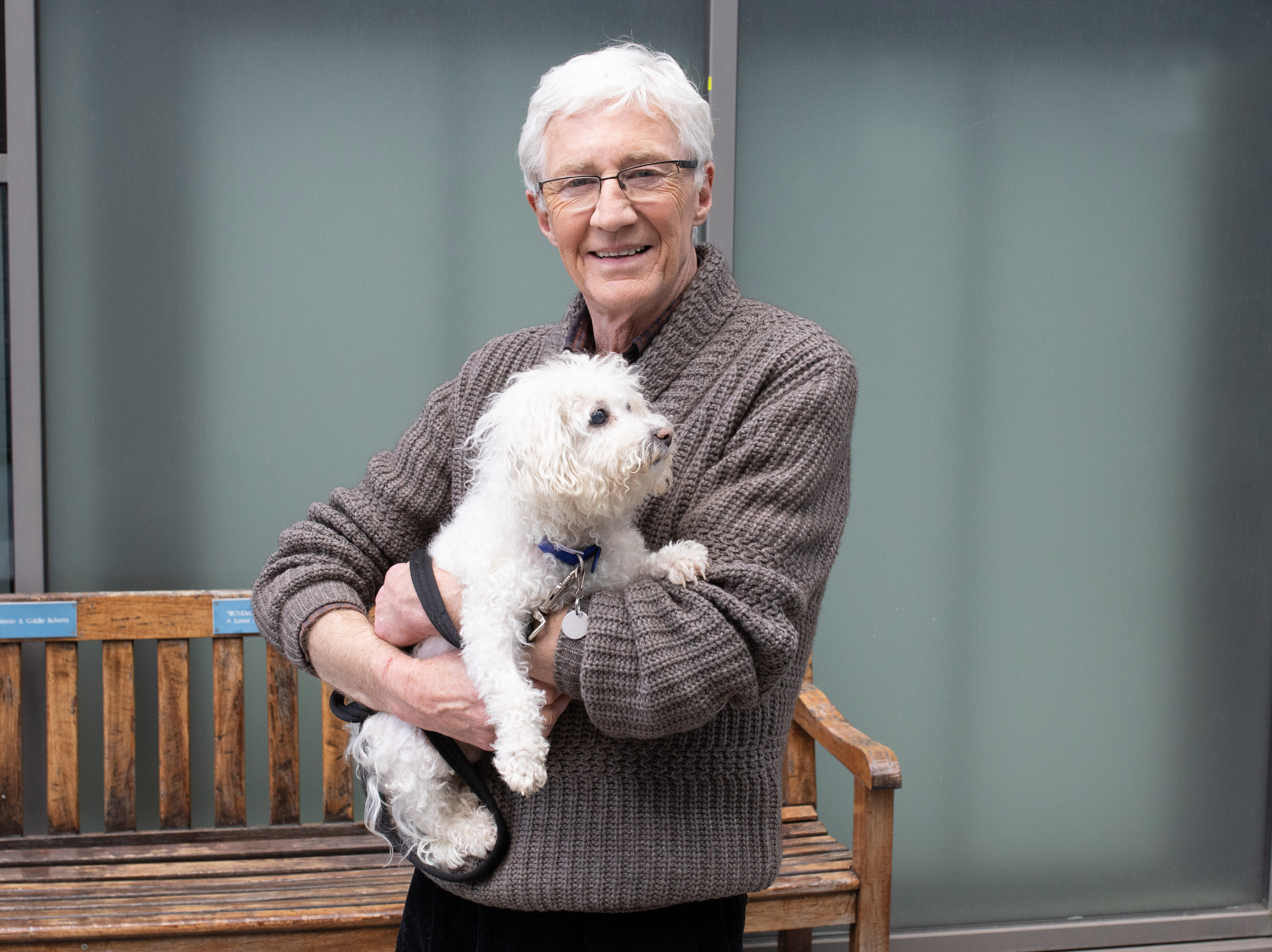 Télé ce soir Paul avec bichon frisé Lolly