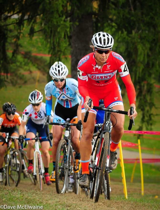 Meredith Miller (Cal Giant Berry Farms/Specialized) leading early in the contest