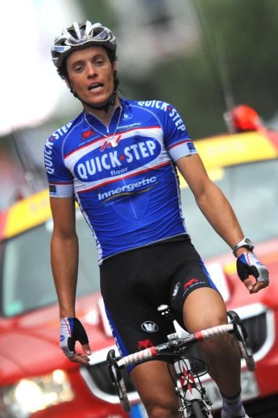 Sylvain Chavanel (Quick Step) overcame his head injury of Liege-Bastogne-Liege and won the stage to Spa.
