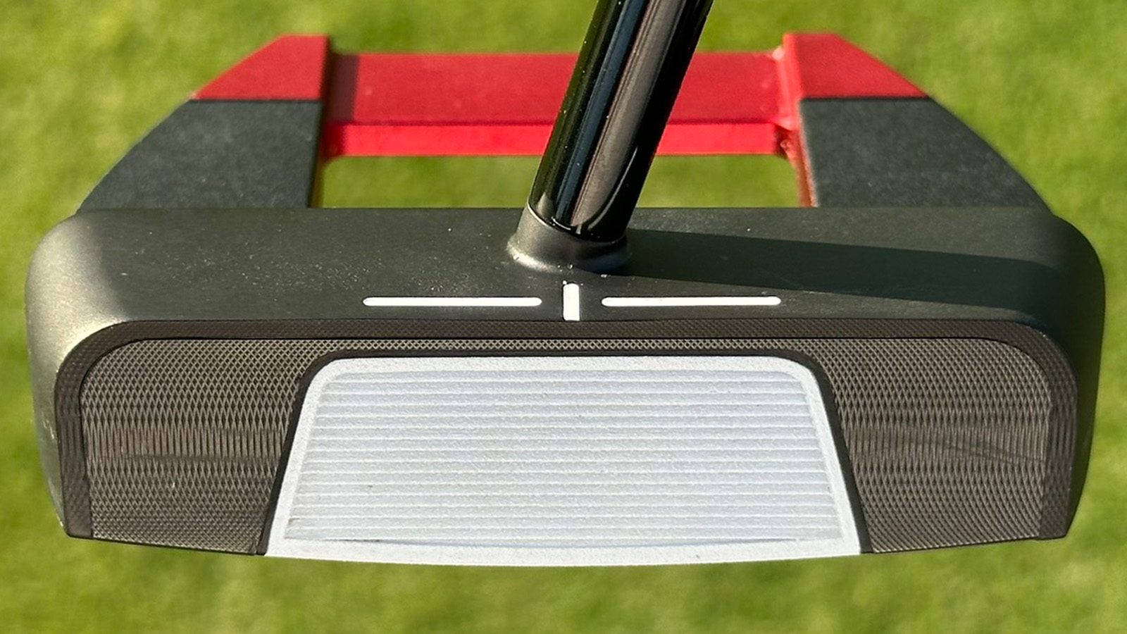The Ai-Dual insert on the new S2S Tri-hot putters