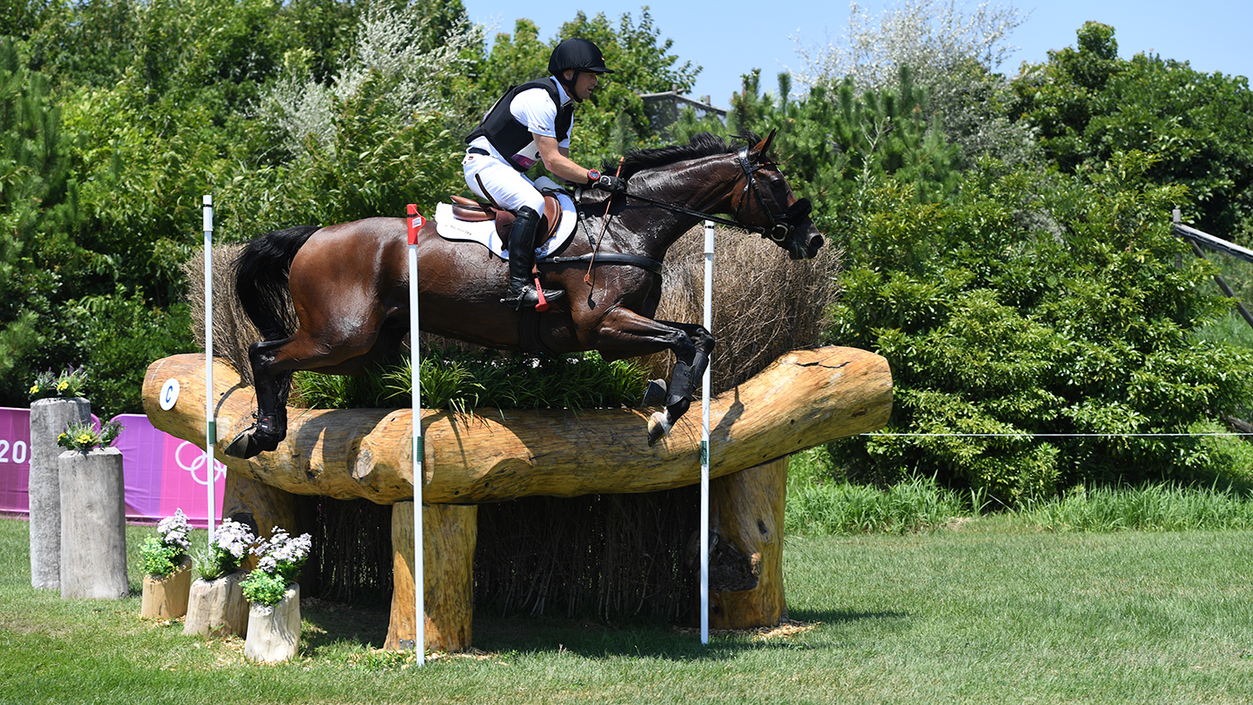 German rider Michael Jung has taken the leader following the Paris Olympic cross-country.