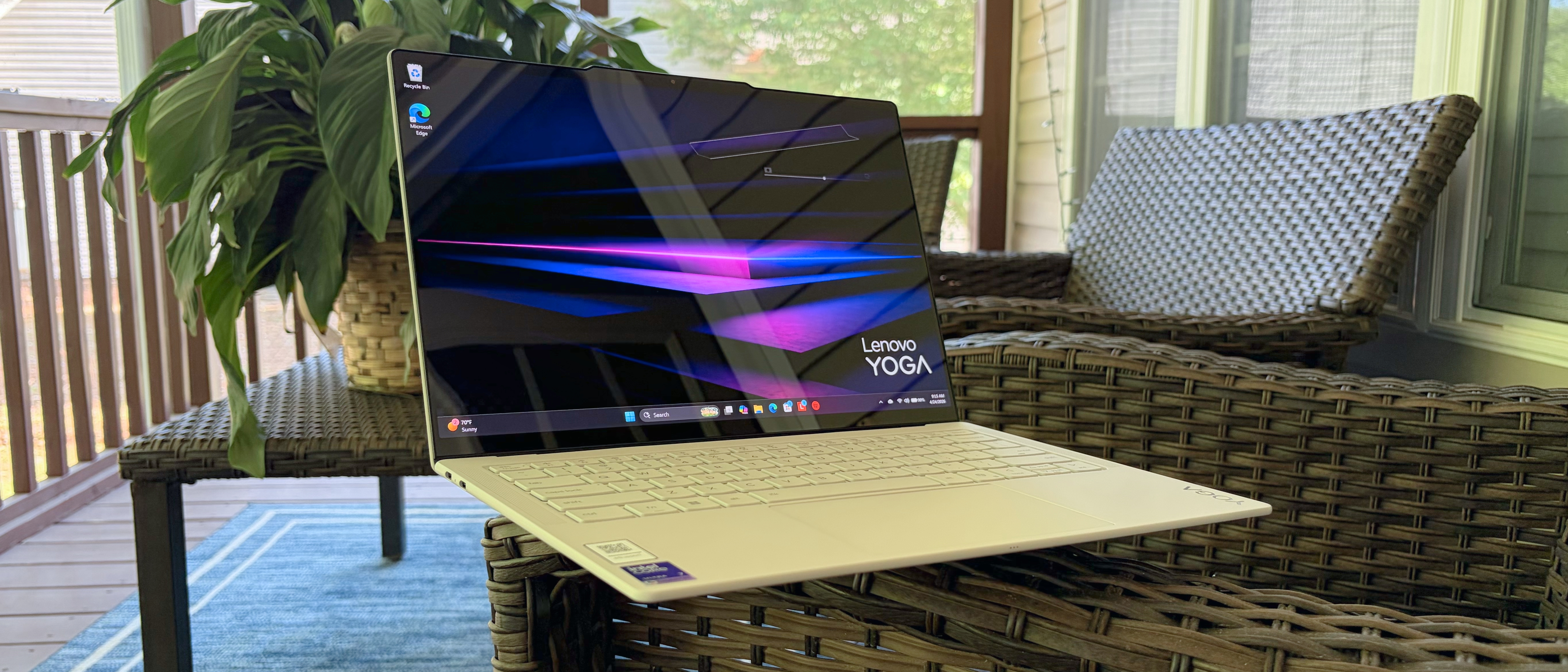 Lenovo Yoga Slim 7i Aura Edition Gen 11