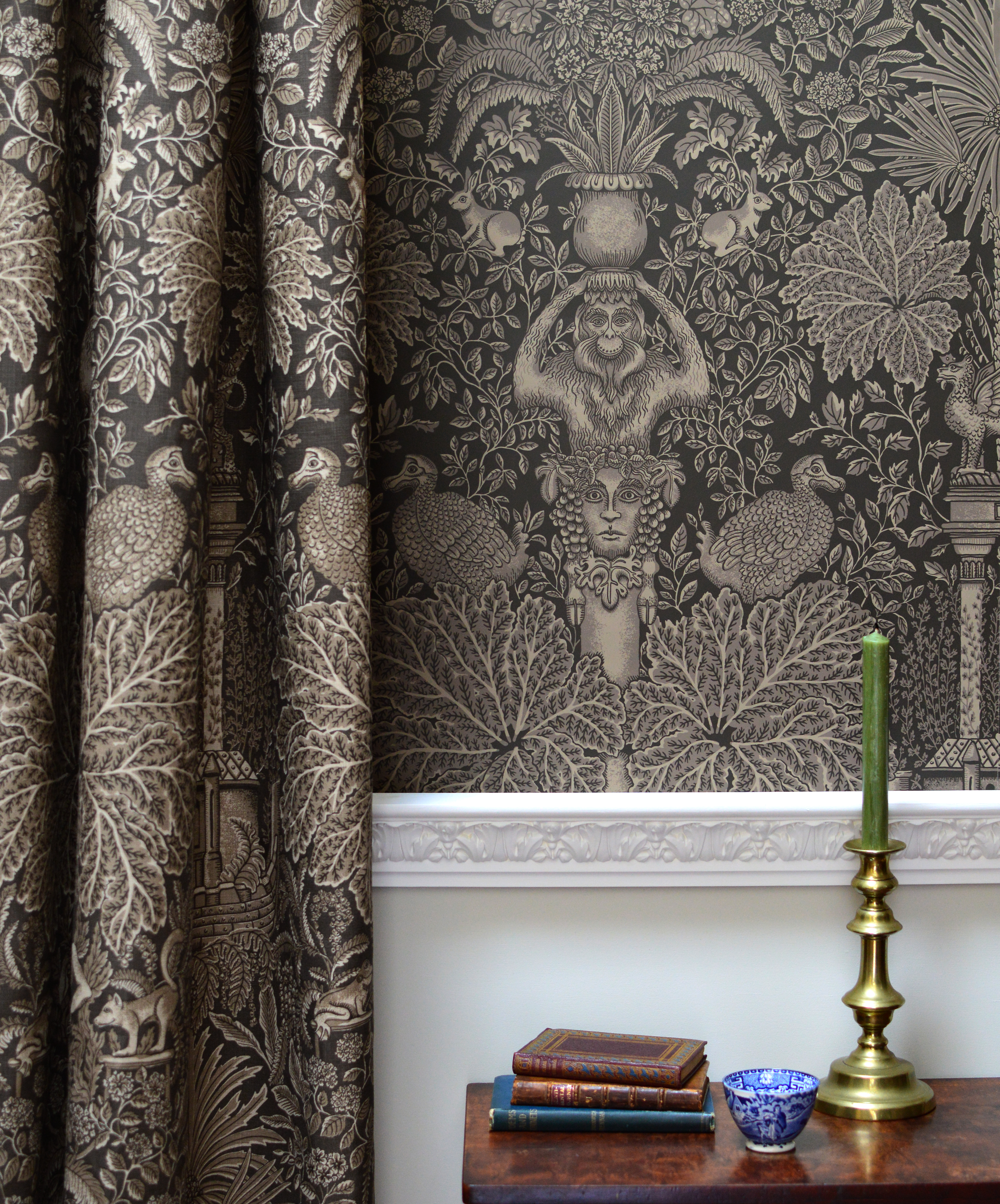 Paints and wallpapers