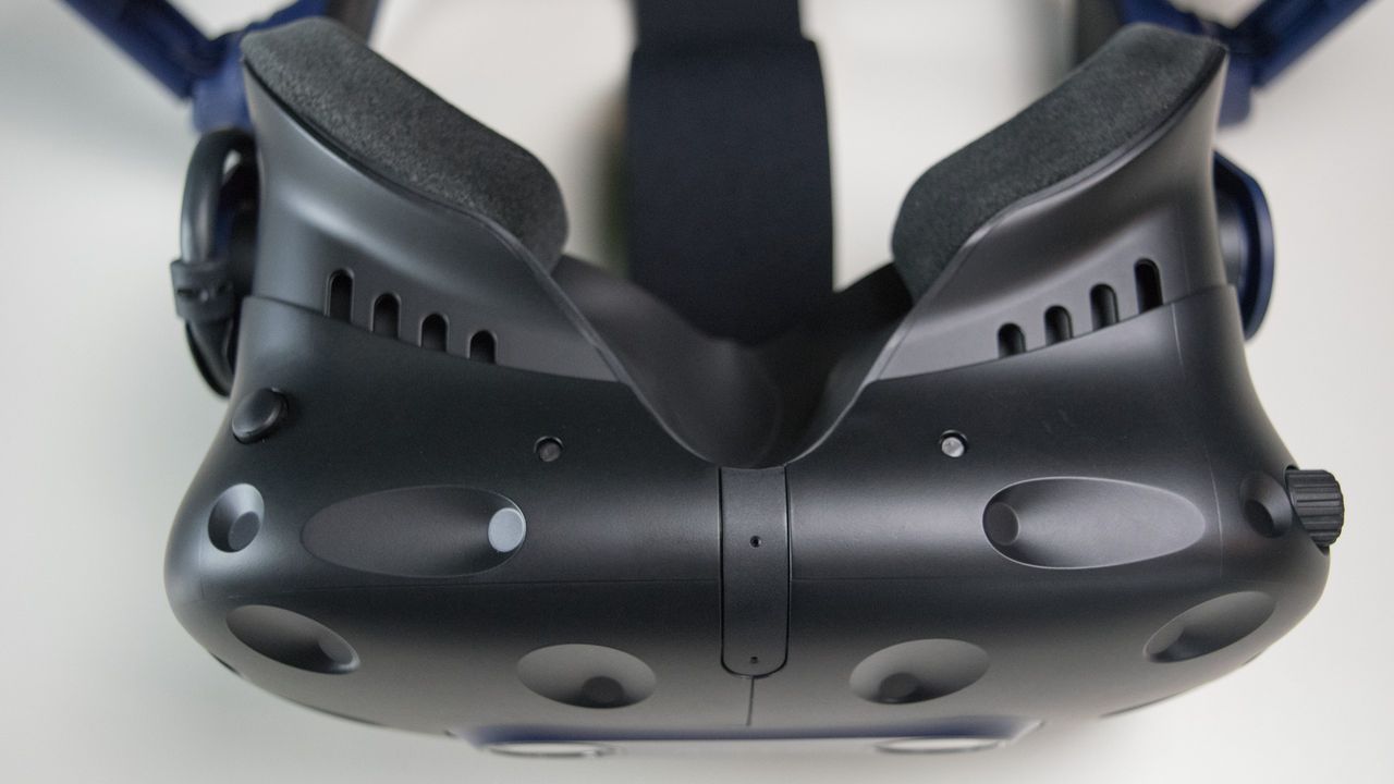 HTC Vive Pro 2