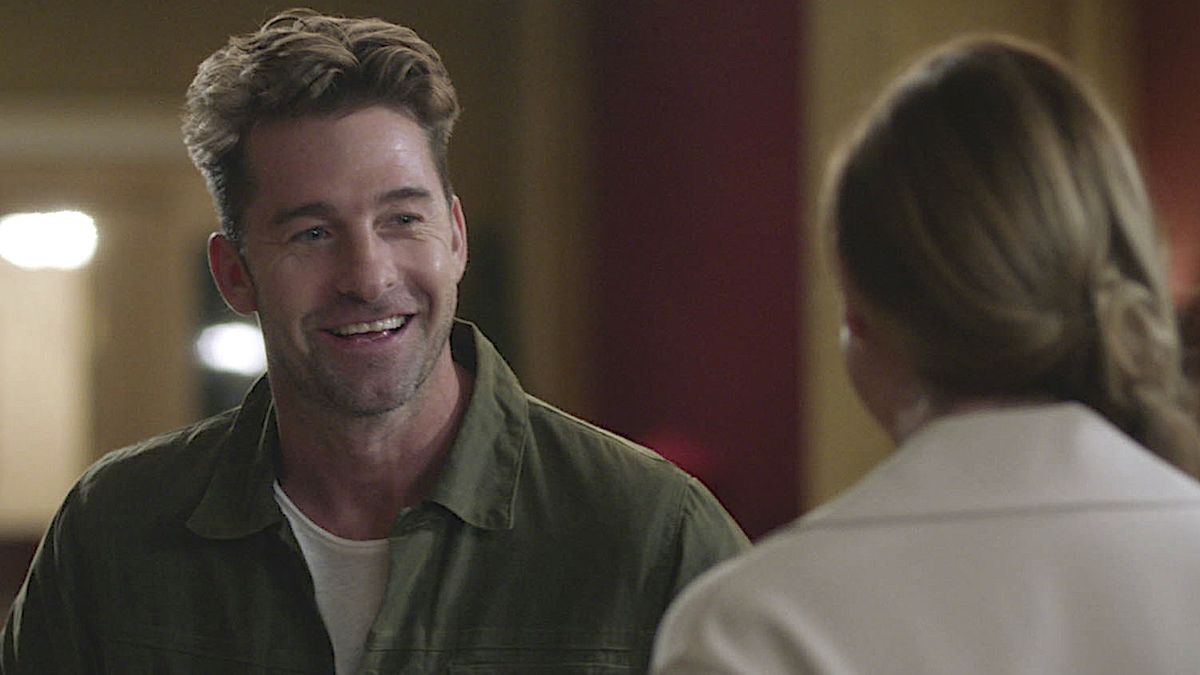 Nick Marsh smiles at Meredith on Grey&#039;s Anatomy.