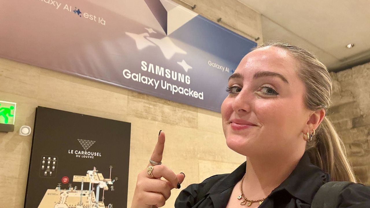 Kate Kozuch at Samsung Galaxy Unpacked event