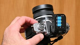 Neewer QZ Touchscreen TTL Wireless Flash Trigger