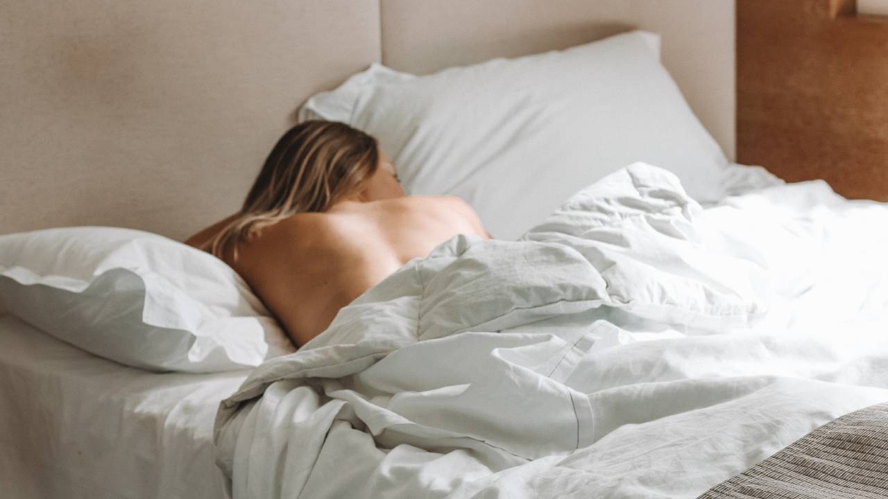 Get Naked: Why you shouldn't wear underwear to bed