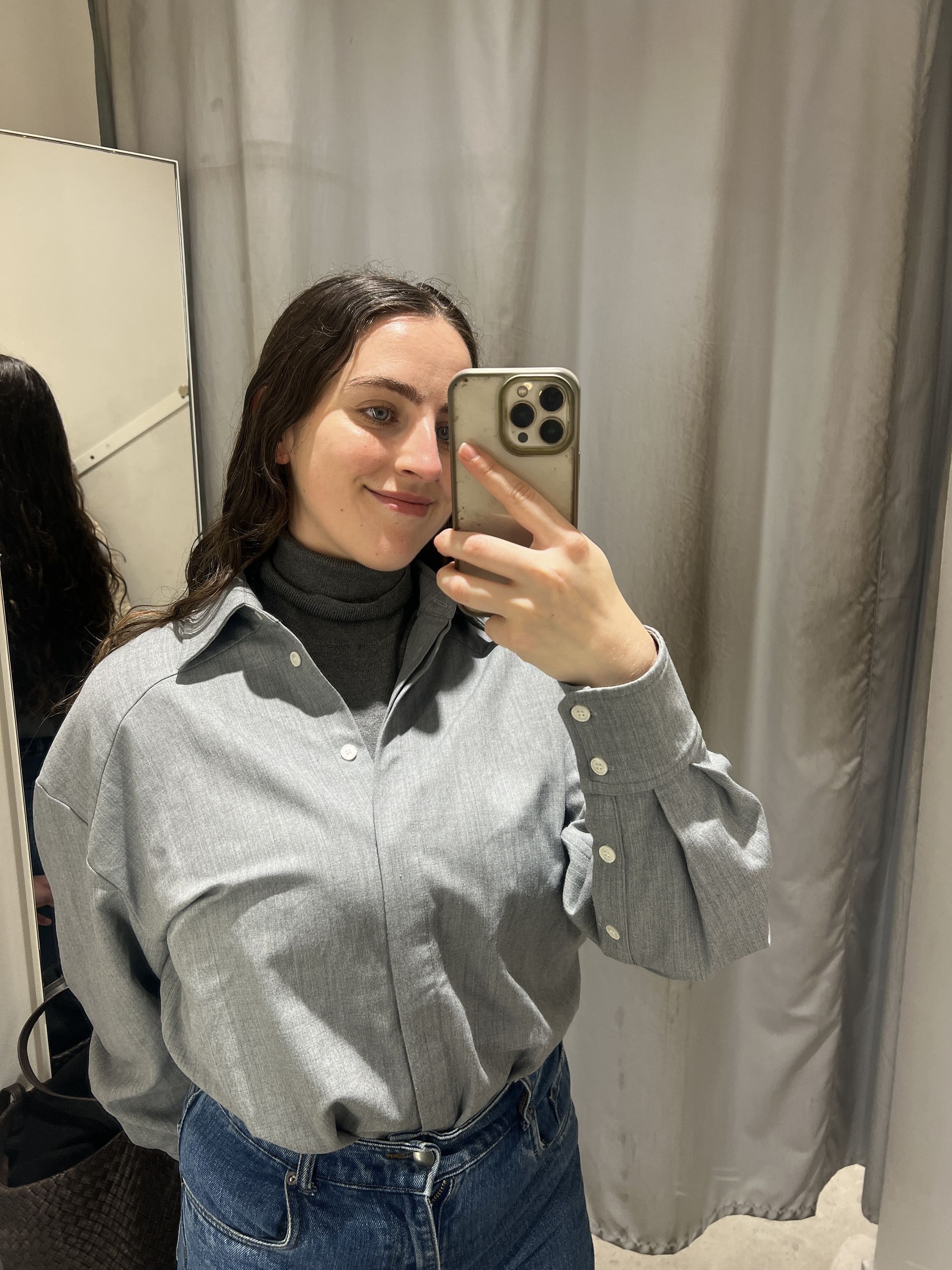 An image of Who What Wear's Ava Gilchrist wearing one of the best turtlenecks from H&amp;M.