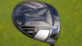 Wilson D9 Driver ready on the first tee showing off its futuristic club head