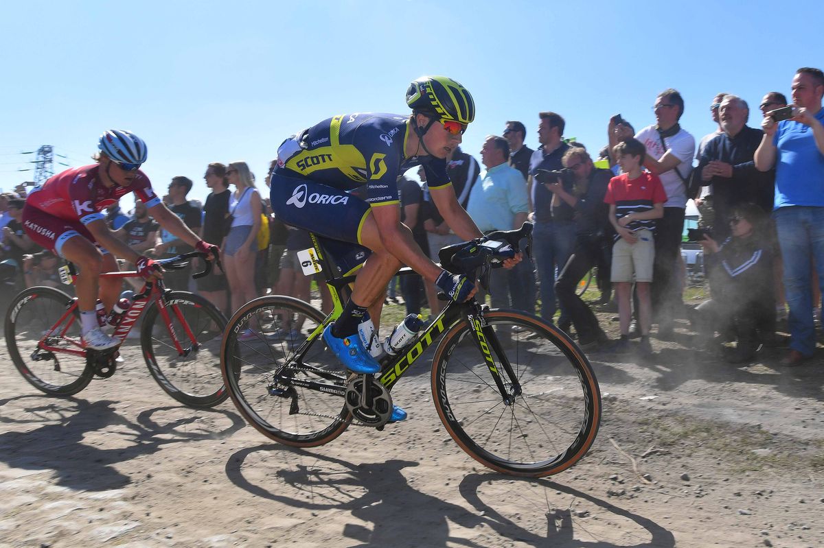 Jens Keukeleire tucked into the Paris-Roubaix bunch