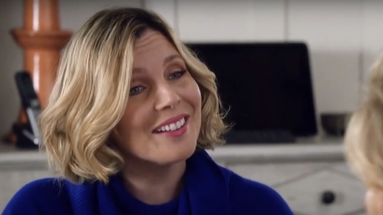 June Diane Raphael on Grace and Frankie