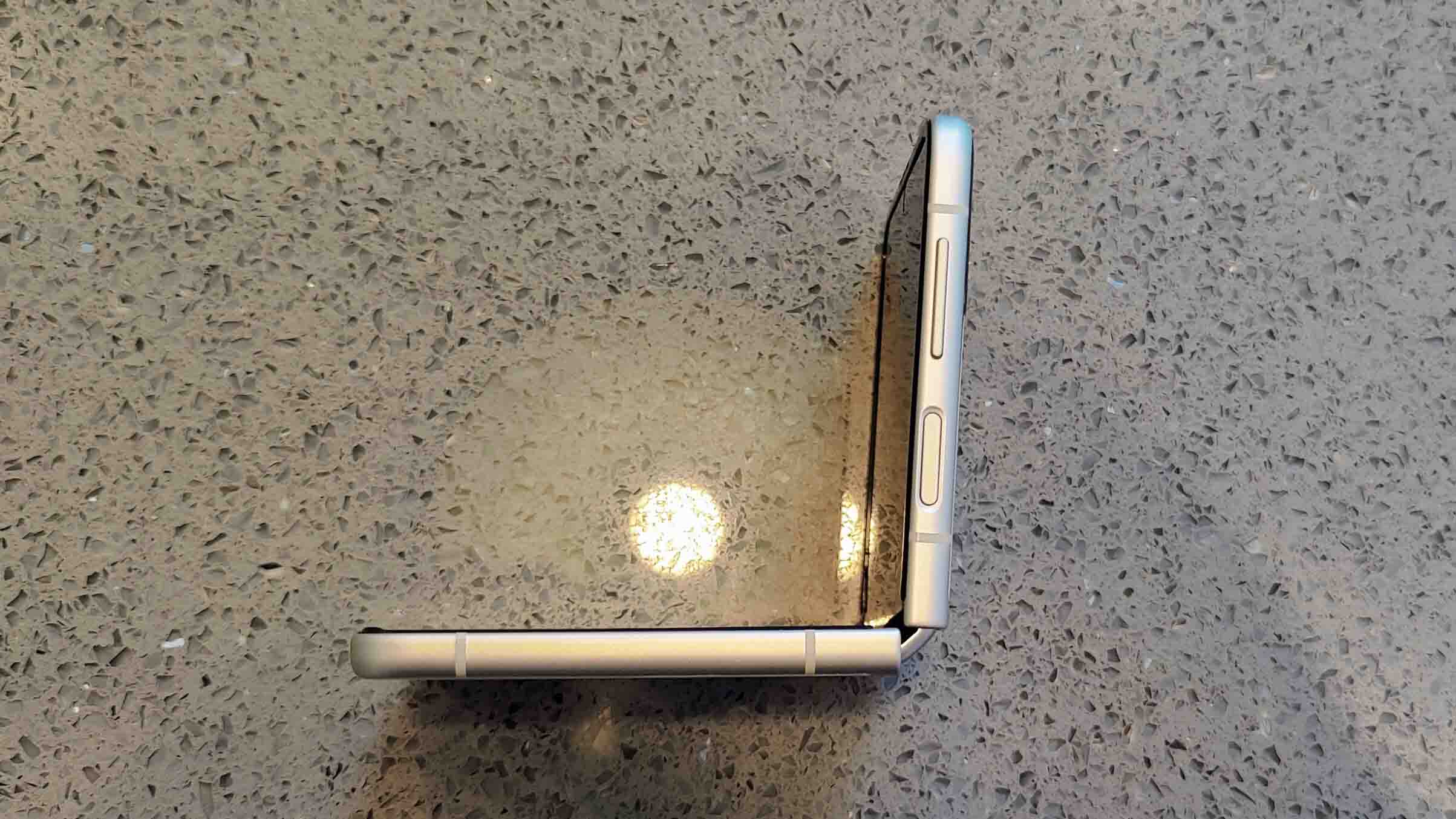 Samsung Galaxy Z Flip 3 review