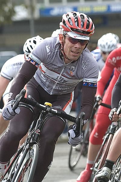 Chris Pryor (Fly V Australia) is an important member of the improving Fly V Australia outfit which is the team to beat in the 2009 GMHBA Tour of Geelong.