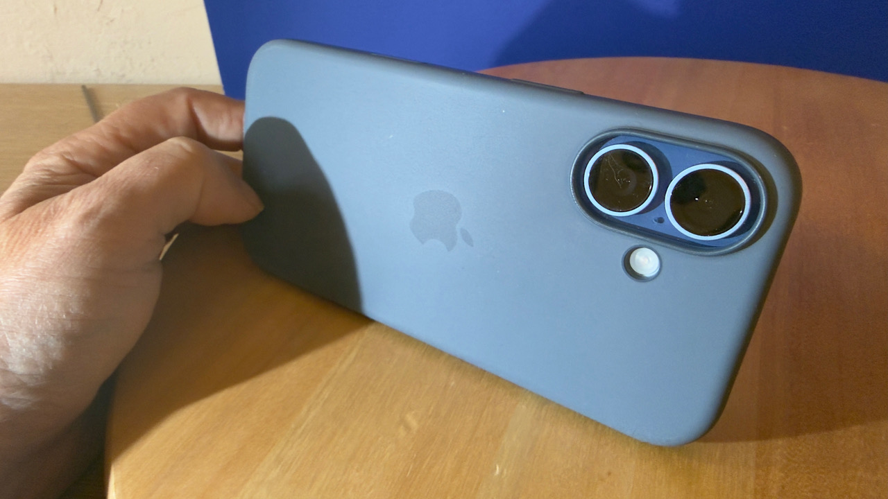 Apple iPhone 17 review