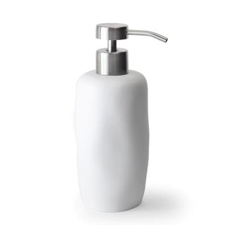 white soap dispenser from kassatex