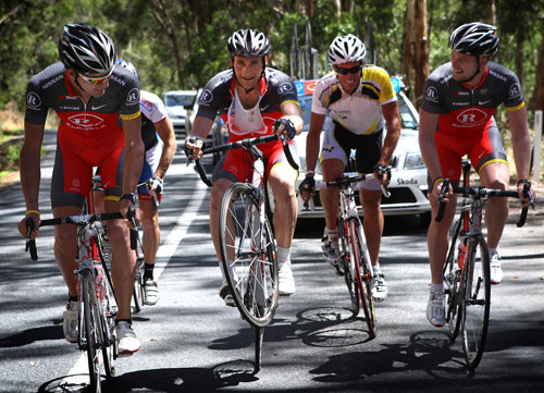 Tomas Vaitkus pulls a wheelie, Lance Armstrong, Tour Down Under 2010