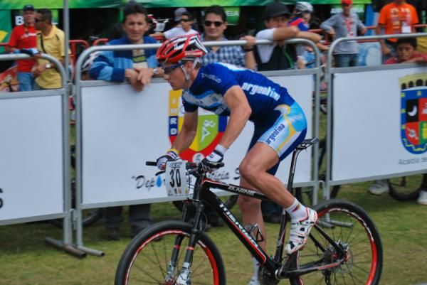 The last rider from Argentina races to the finish