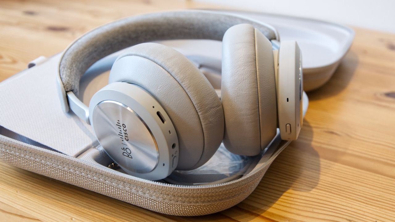 Bang &amp; Olufsen Cisco 980