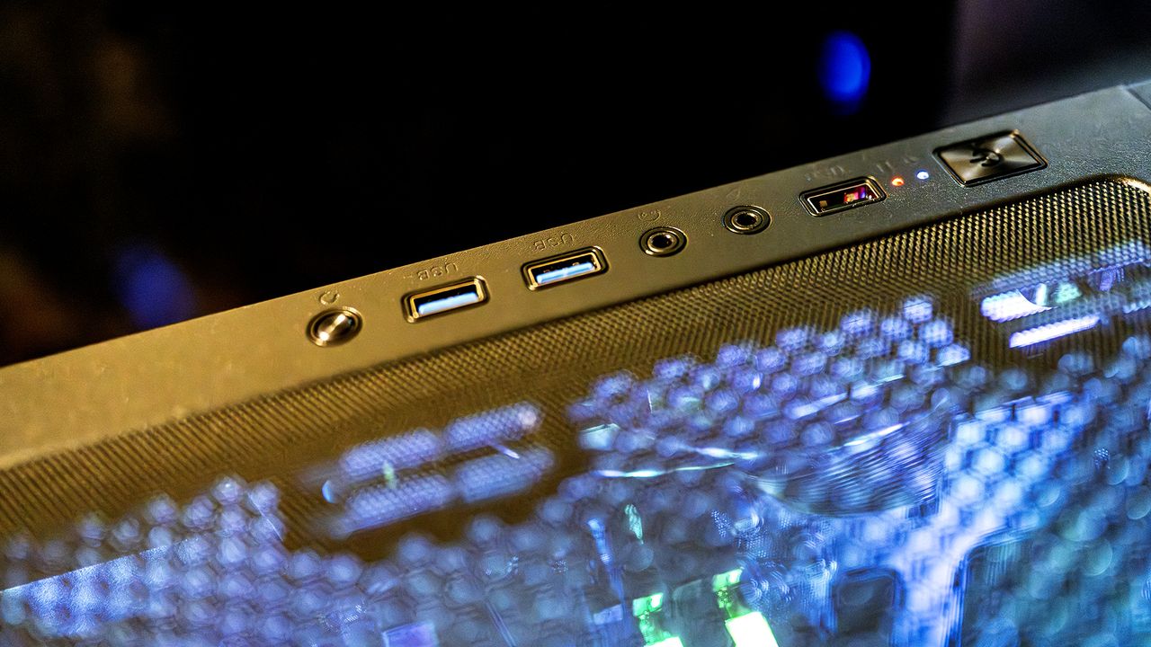 ABS Cyclone Ruby gaming PC