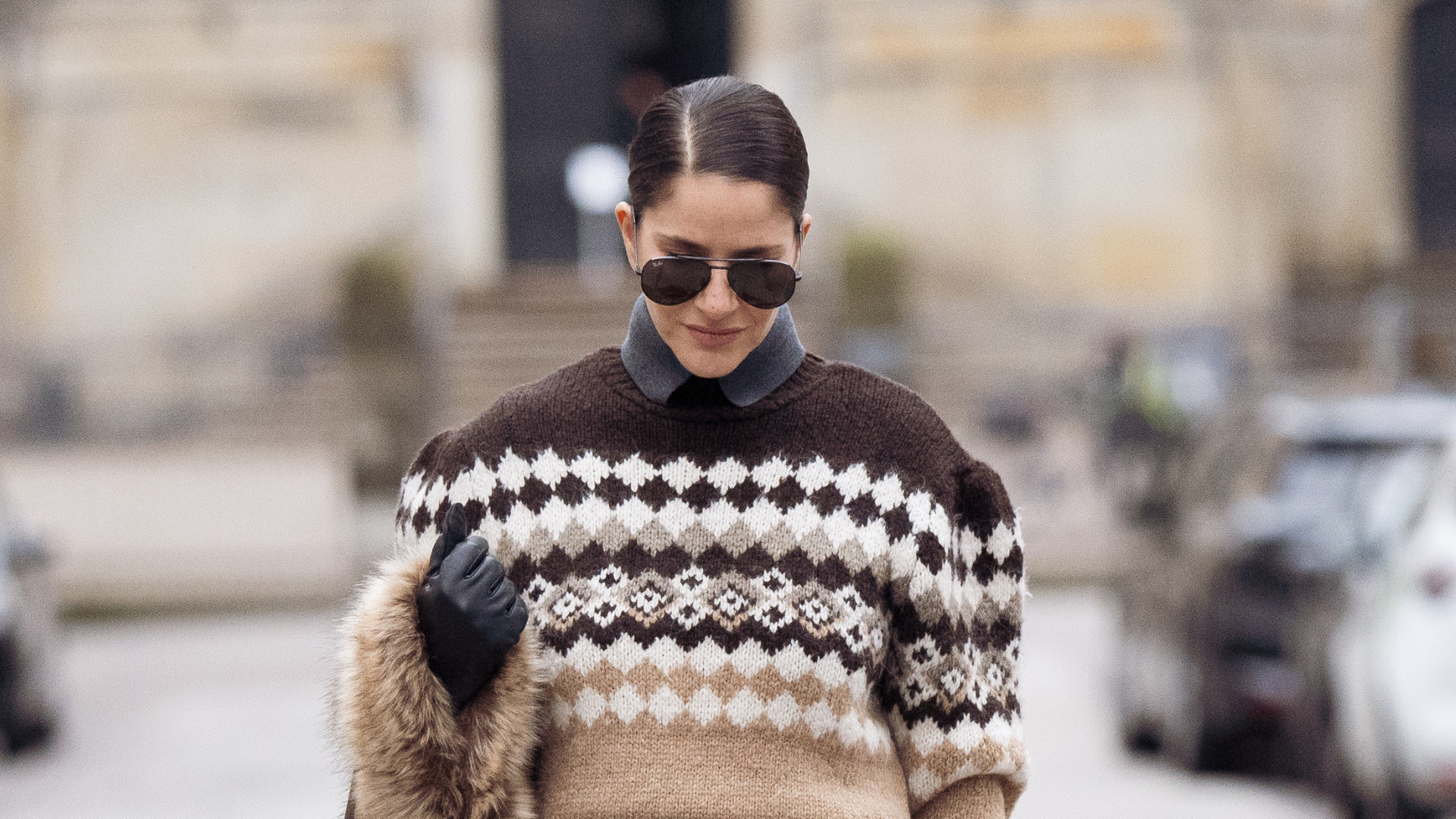 How Pollution Affects Skin Gili Biegun wears maxi leather skirt, brown snake leather pumps by Jude, large Demellier London The Stockholm bag, brown Nordic holiday sweater, large brown fur scarf, black leather gloves and black stocking on December 06, 2025 in Copenhagen, Denmark