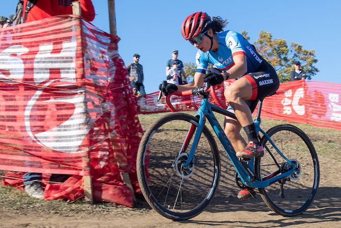 Courtenay McFadden (Pivot Maxxis p/b Stans NoTubes)