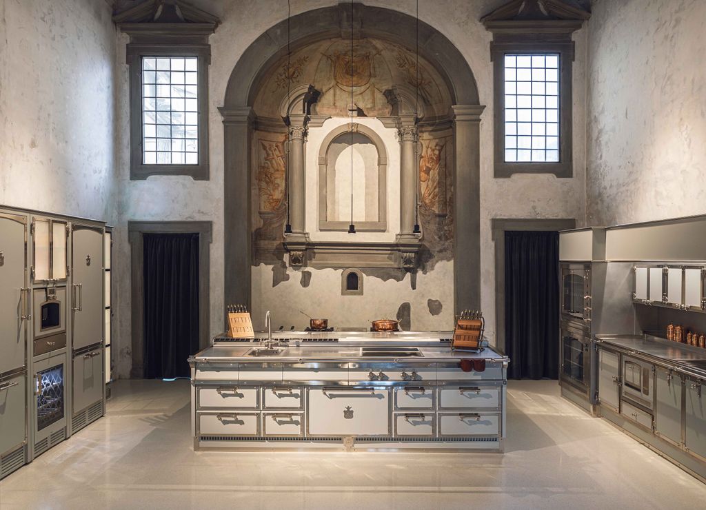 New Officine Gullo Kitchen Showroom Is A Renaissance Chapel Wallpaper new-officine-gullo-kitchen-showroom-is-a-renaissance-chapel-wallpaper