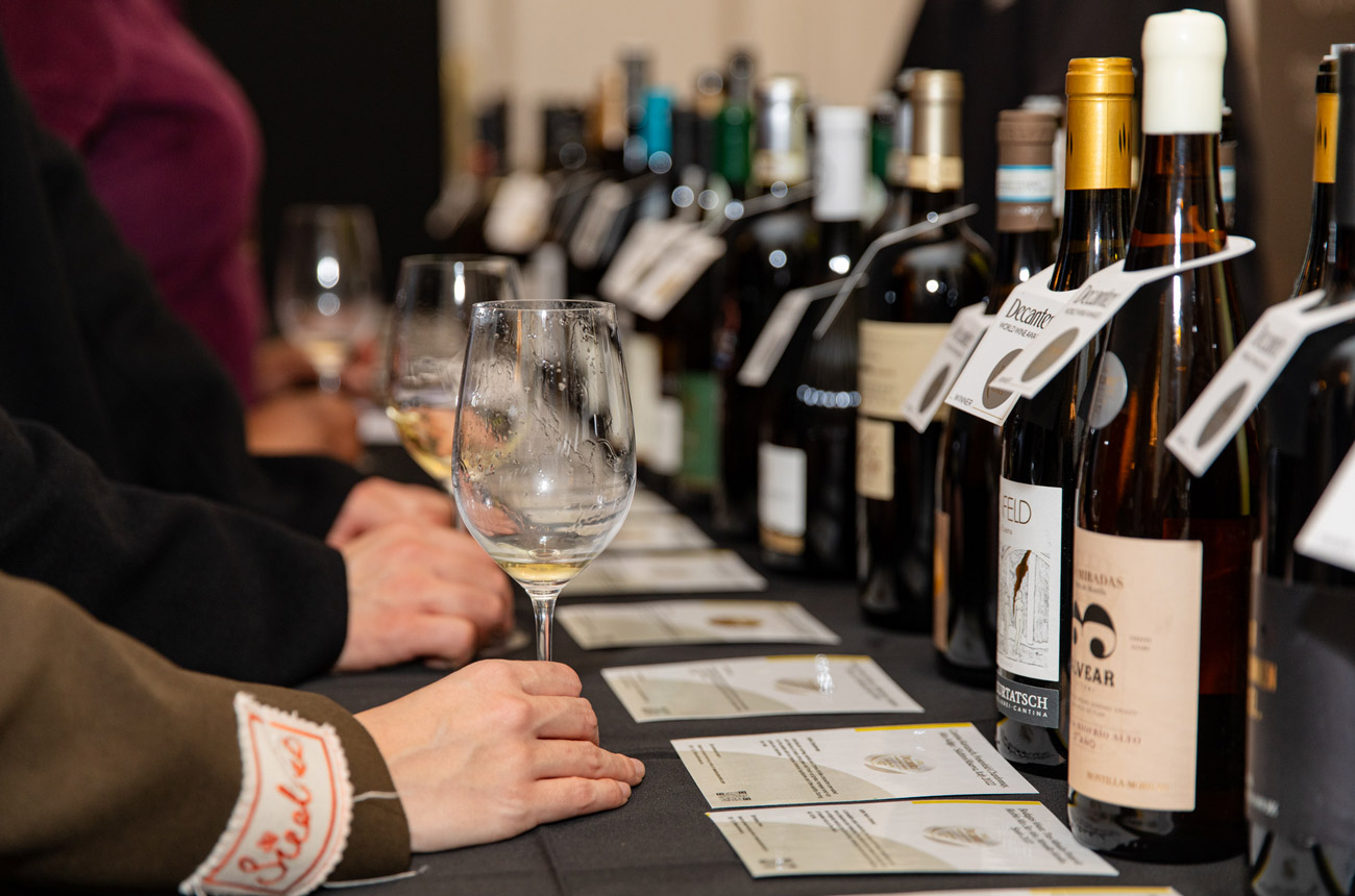 57-winning-wines-from-the-Decanter-World-Wine-Awards-2025-were-showcased-at-the-DWWA-bar.-Credit_-Ellen-Richardson.jpg