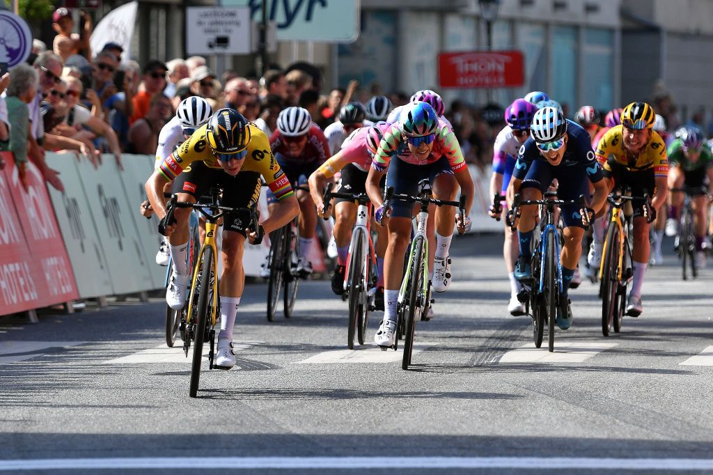 HALDEN NORWAY AUGUST 14 LR Marianne Vos of Netherlands and Jumbo Visma Team Shari Bossuyt of Belgium and Team CanyonSRAM Racing and Barbara Guarischi of Italy and Movistar Team sprint at finish line during the 8th Tour of Scandinavia 2022 Battle Of The North Stage 6 a 1543km stage from Lillestrm to Halden UCIWWT tourofscandinavia TOSC22 on August 14 2022 in Halden Norway Photo by Luc ClaessenGetty Images