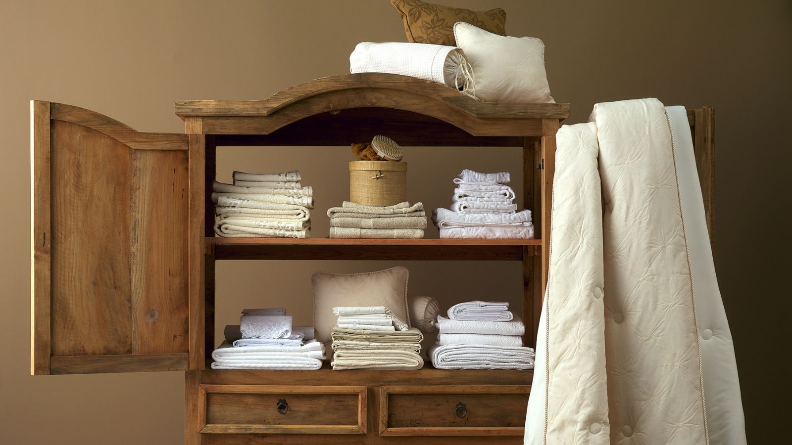 How to store towels and linens to keep them soft Homes & Gardens