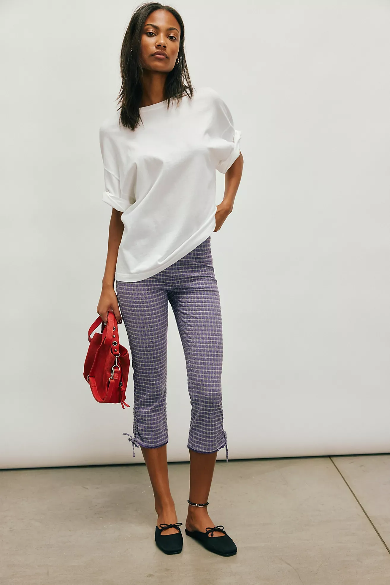 Feeling Flirty Slim Capri Pants