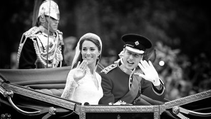 kate middleton and prince william in a carriage on their wedding day, kate middleton wedding dress