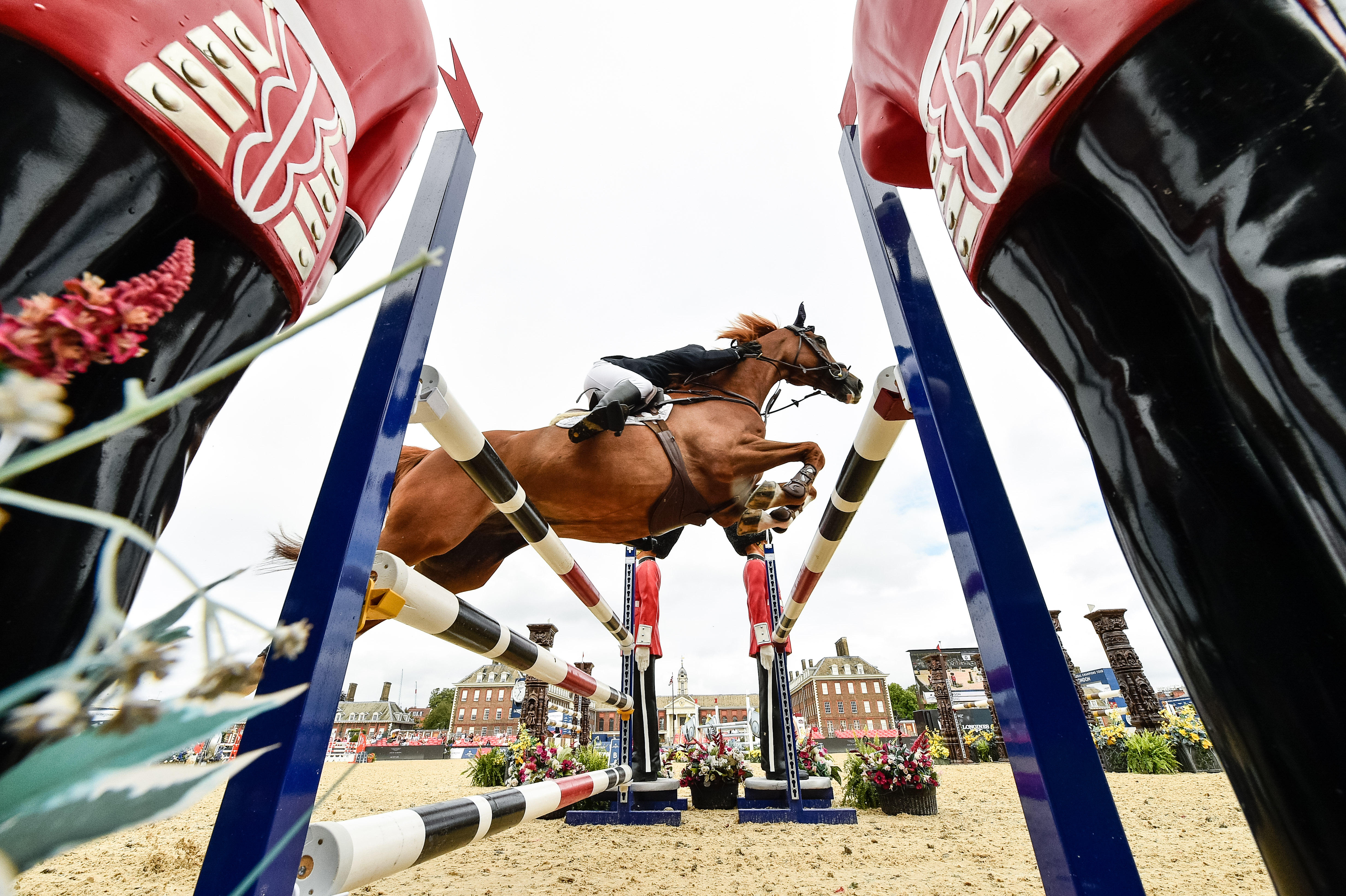 Tony Pearson and Fanta-Astic win the 1.15m speed class on day two of the London GCT