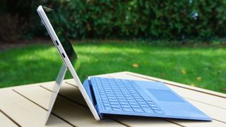 Microsoft Surface Pro 9 5G: Porte USB-C