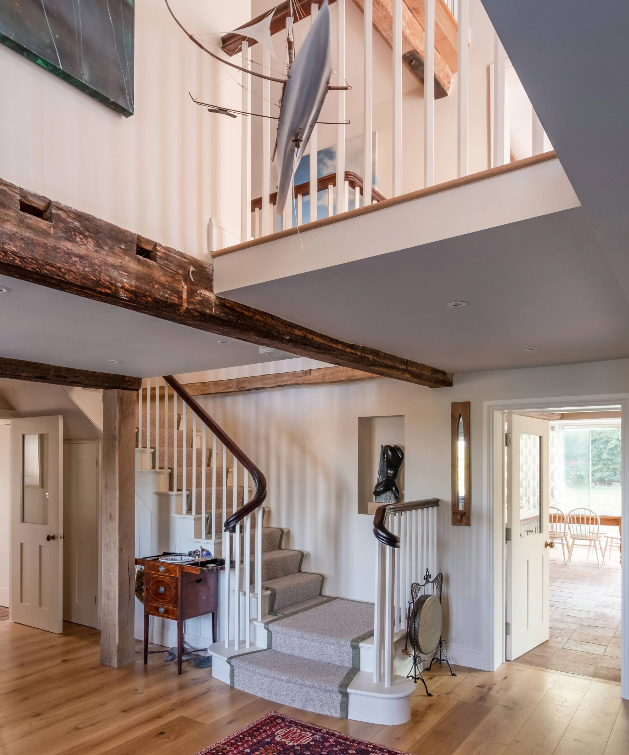 Entrance hall with staircase