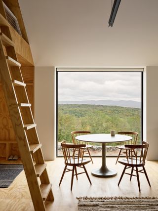 tranquil interiors of Catskills home