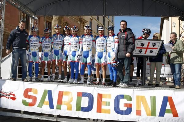 The Androni Giocattoli team on the podium