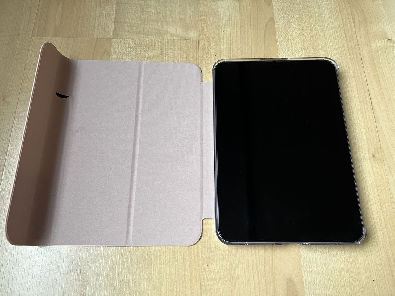 Kate Spade Protective Folio Ipad Mini 6 Lifestyle Open With Ipad Inside