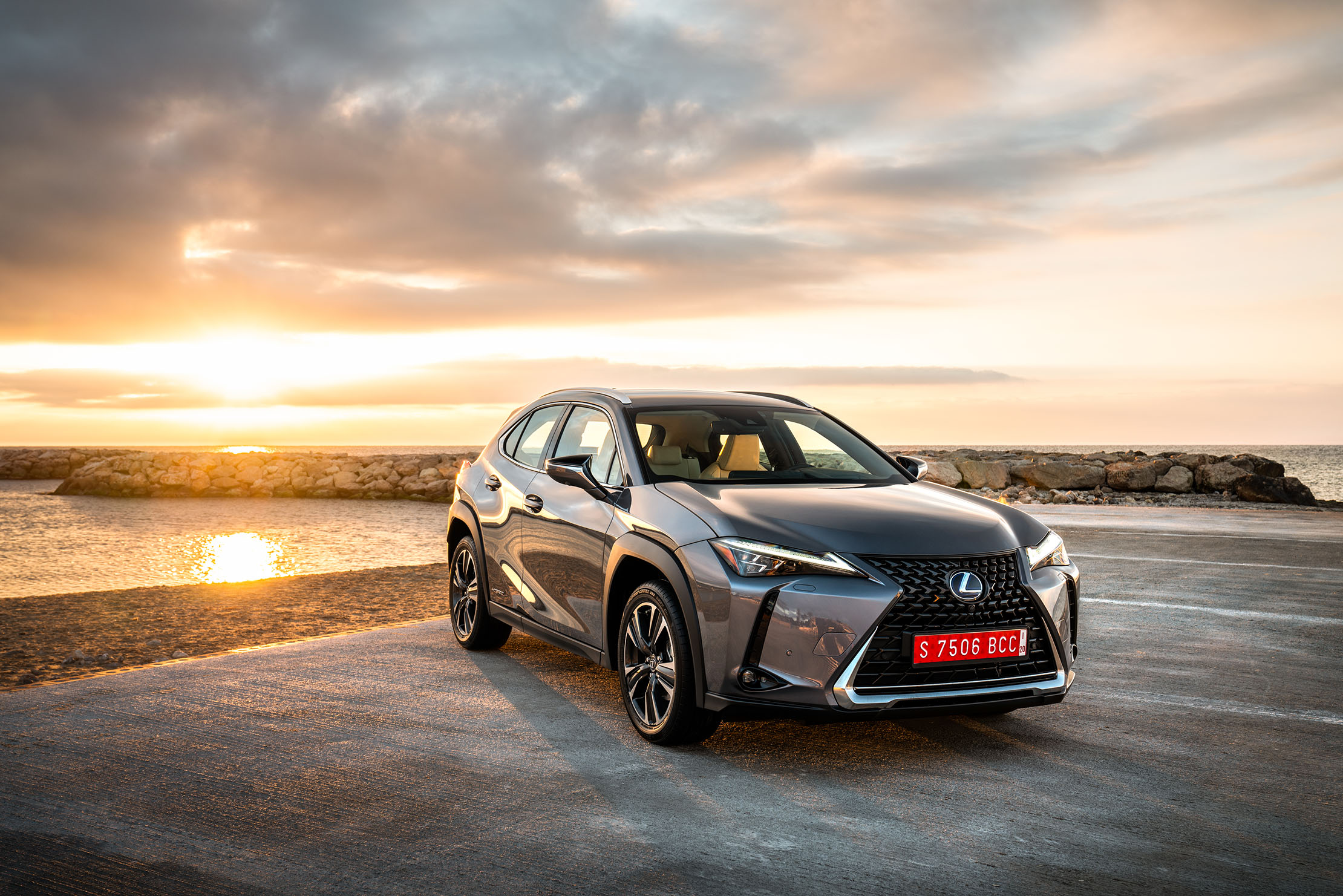 Lexus UX 250h