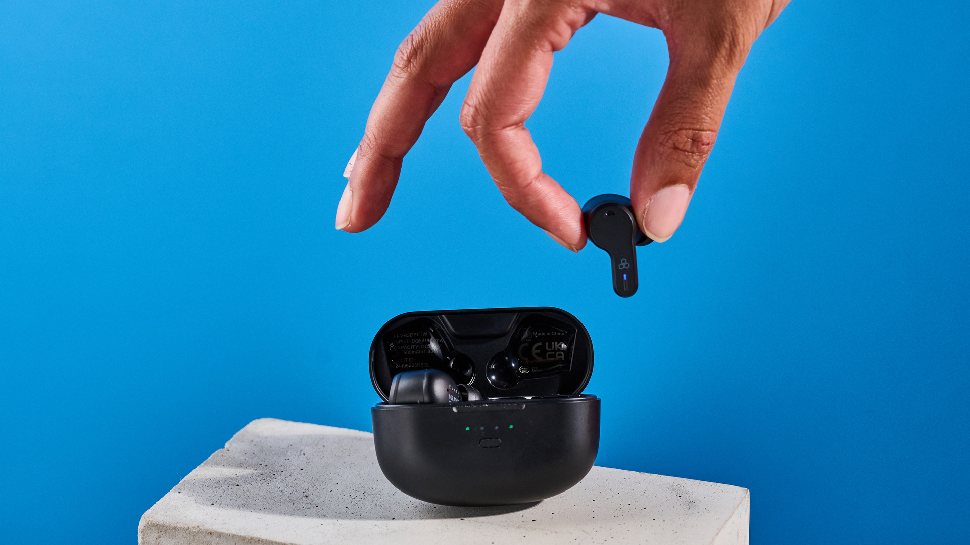 A pair of Final VR3000 Wireless gaming earbuds