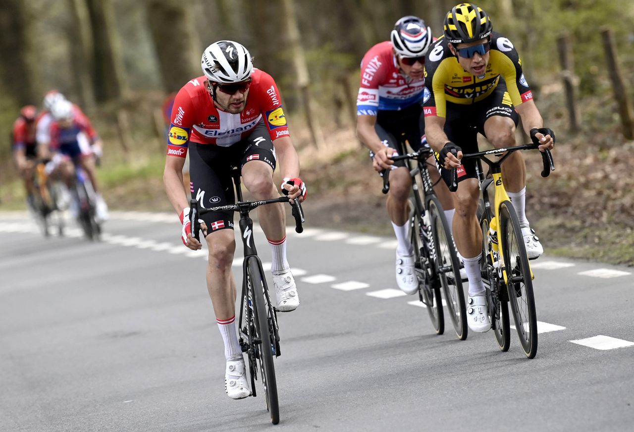 Ronde van Vlaanderen 2021 - Tour of Flanders - 105th Edition - Antwerp - Oudenaarde 263,7 km - 04/04/2021 - Kasper Asgreen (DEN - Deceuninck - Quick-Step) - Wout Van Aert (BEL - Jumbo - Visma) - Mathieu Van Der Poel (NED - Alpecin-Fenix) - photo Nico Vereecken/PN/BettiniPhoto&Acirc;&copy;2021